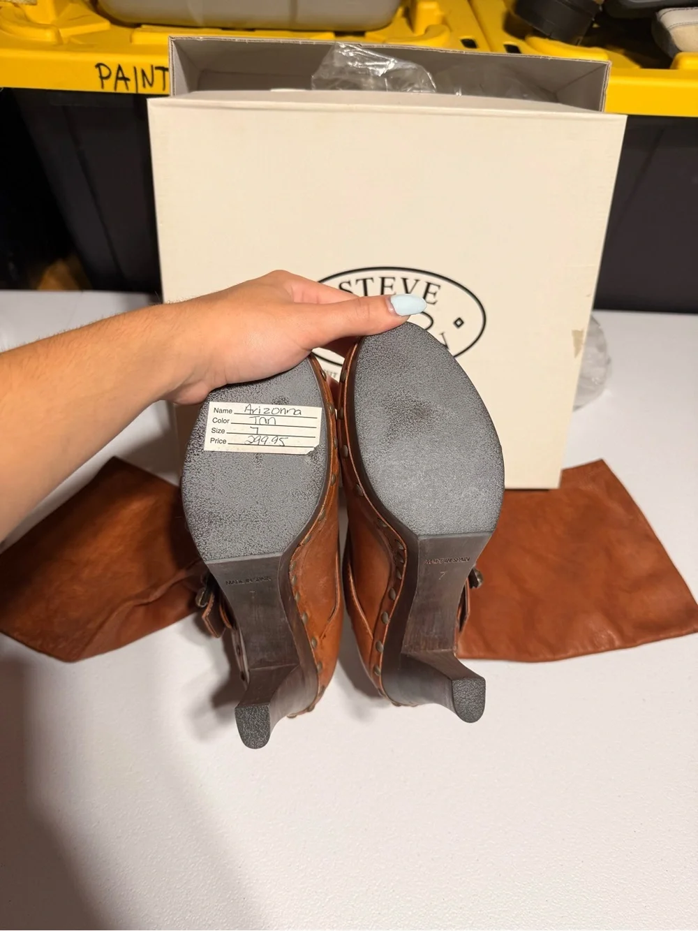 Steve Madden never worn
